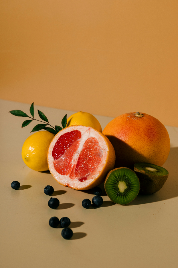 Tropical Citrus 9.5 oz scented candle