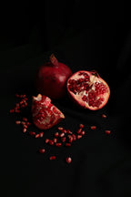 Pomegranate Noir 10 oz scented candle